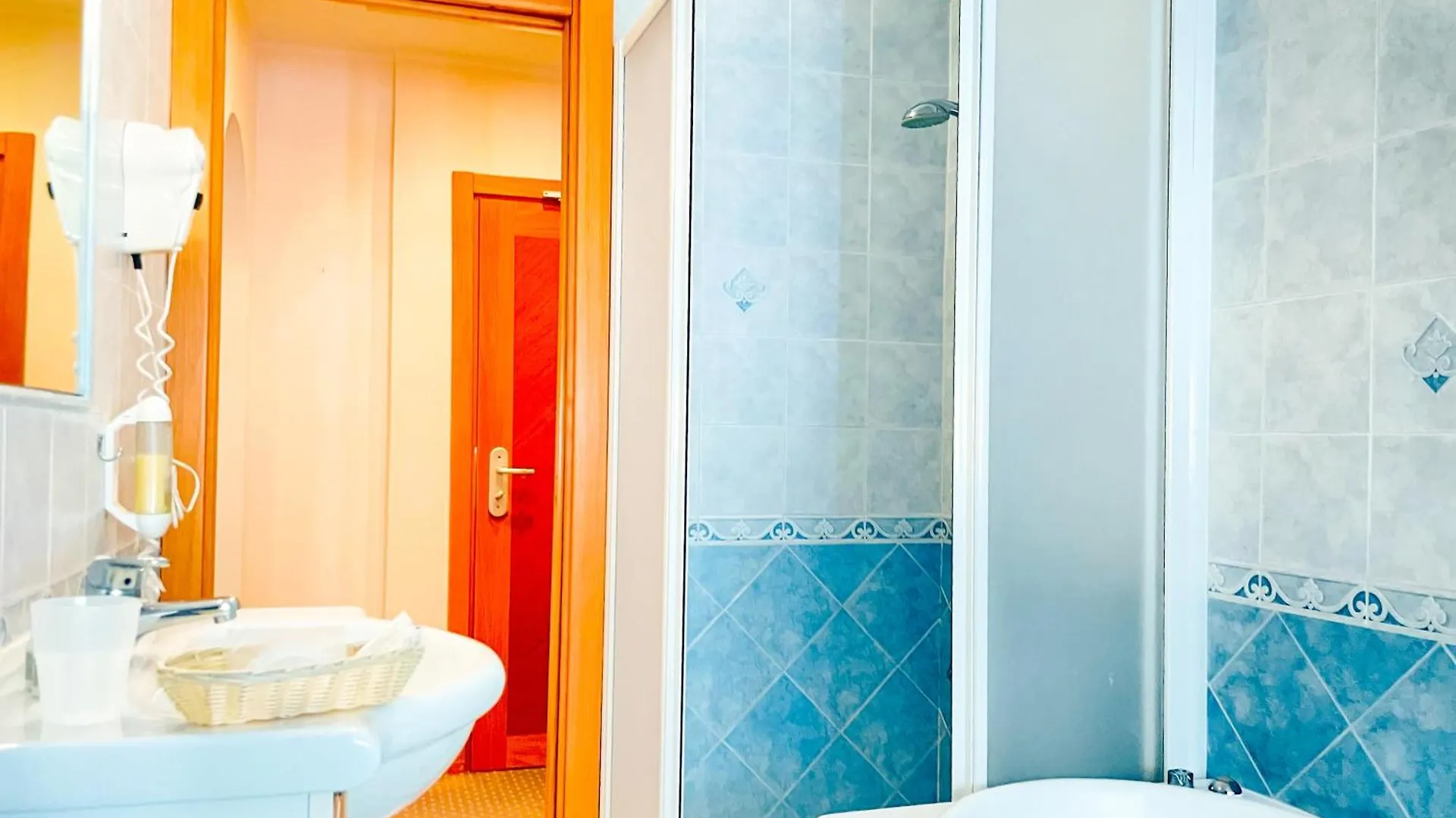 Hotel Bolognese Bellaria-Igea Marina 3*,